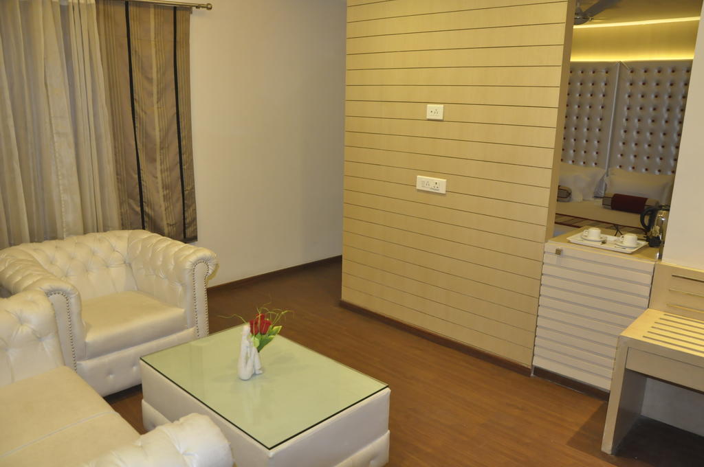 Hotel Rallentino Kota  Pokoj fotografie